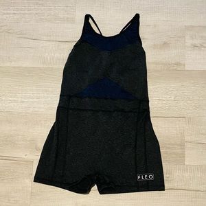 Fleo Singlet